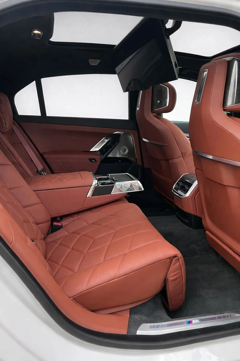 BMW 760 e/xDrive/M-SPORT/SKY-LOUNGE/B&W/HUD/360/ | Mobile.bg � ����������� 7