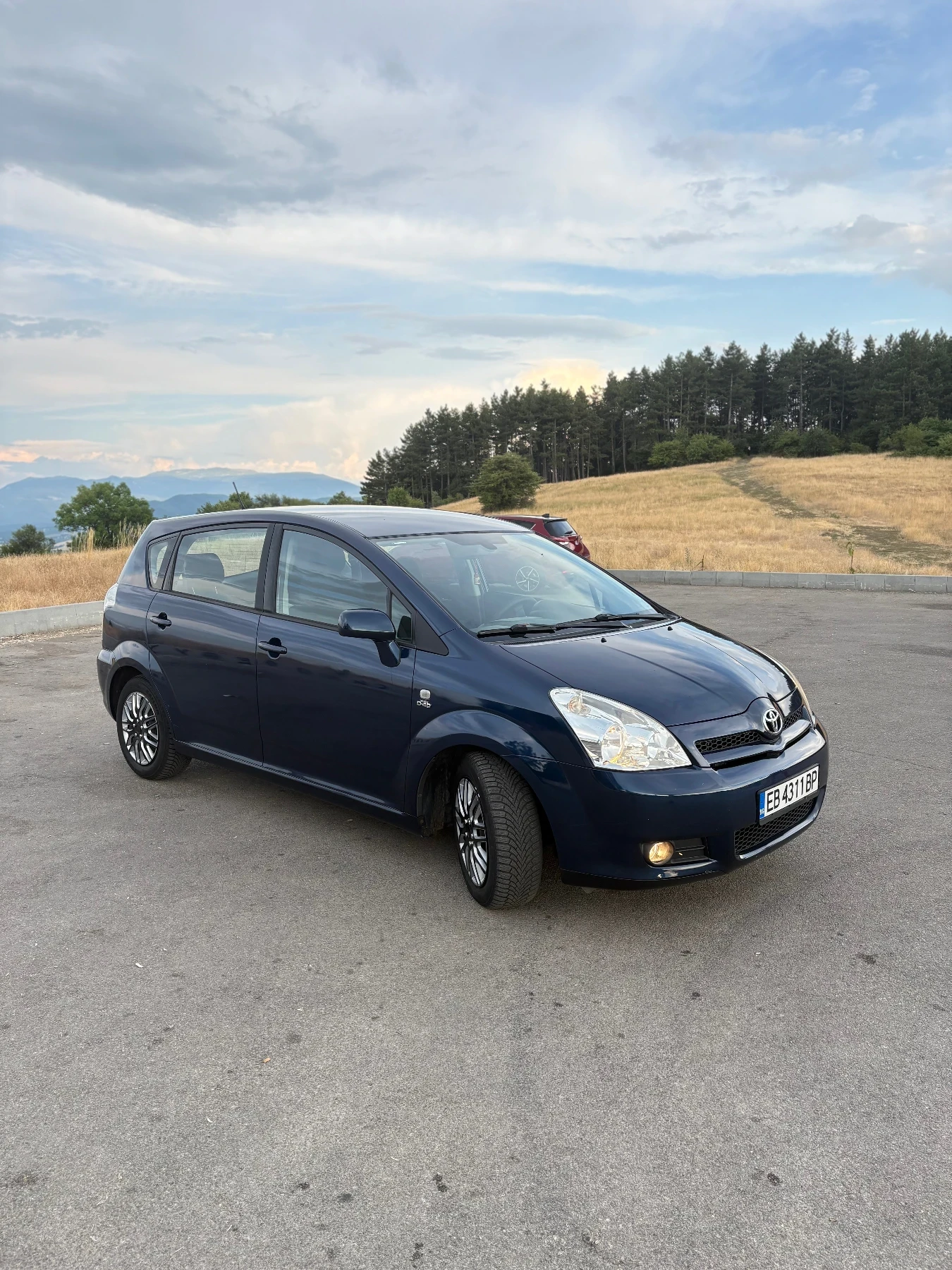 Toyota Corolla verso 2.0 D4D - изображение 2