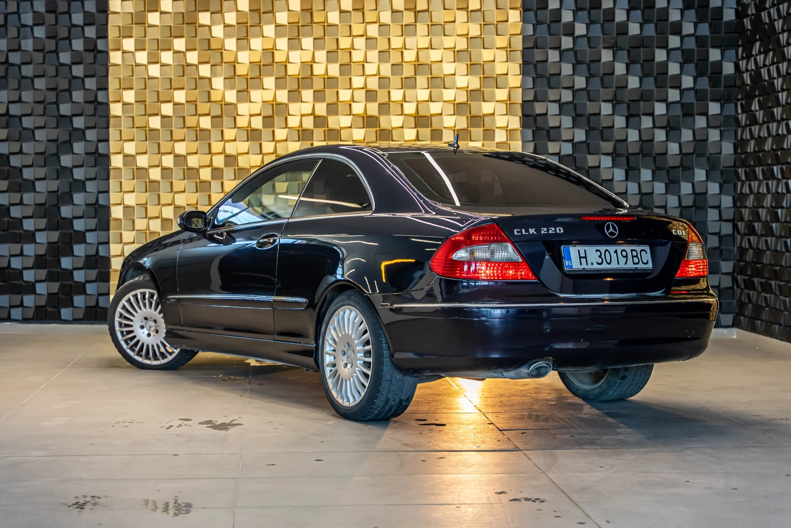 Mercedes-Benz CLK 220 CDI - изображение 6