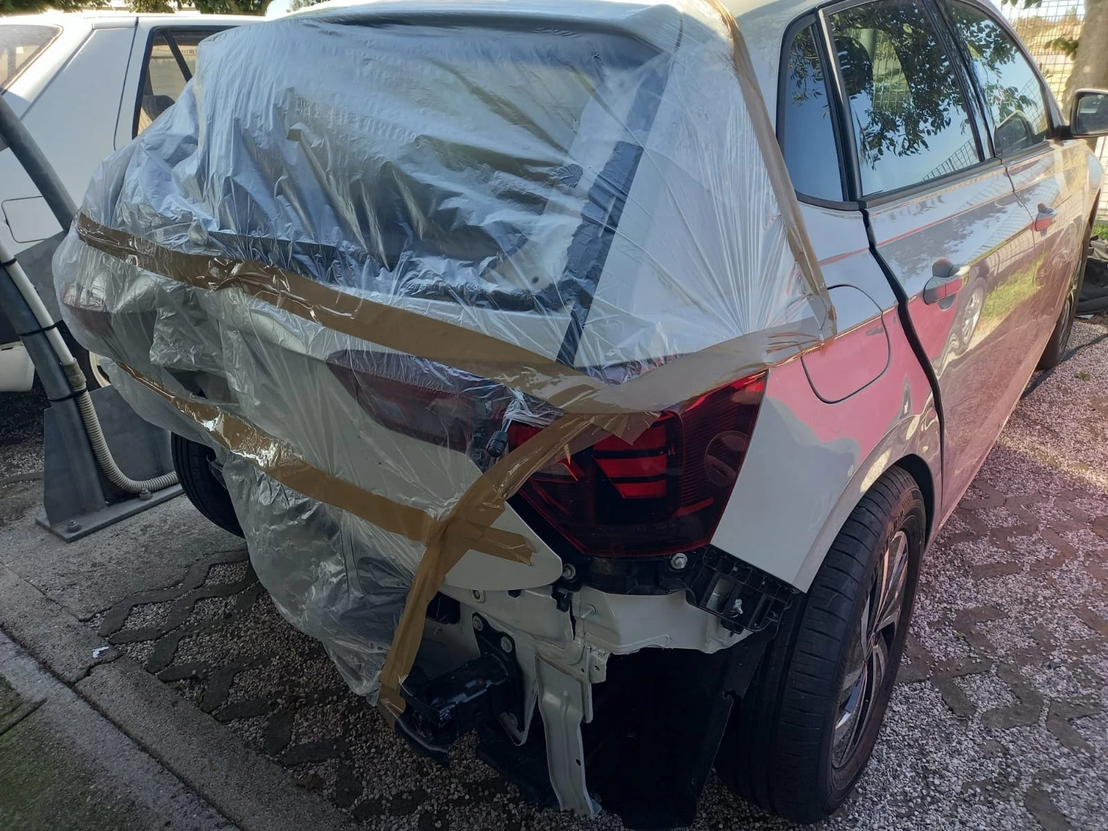 VW Polo 1.0i 600km 2025 | Mobile.bg   5