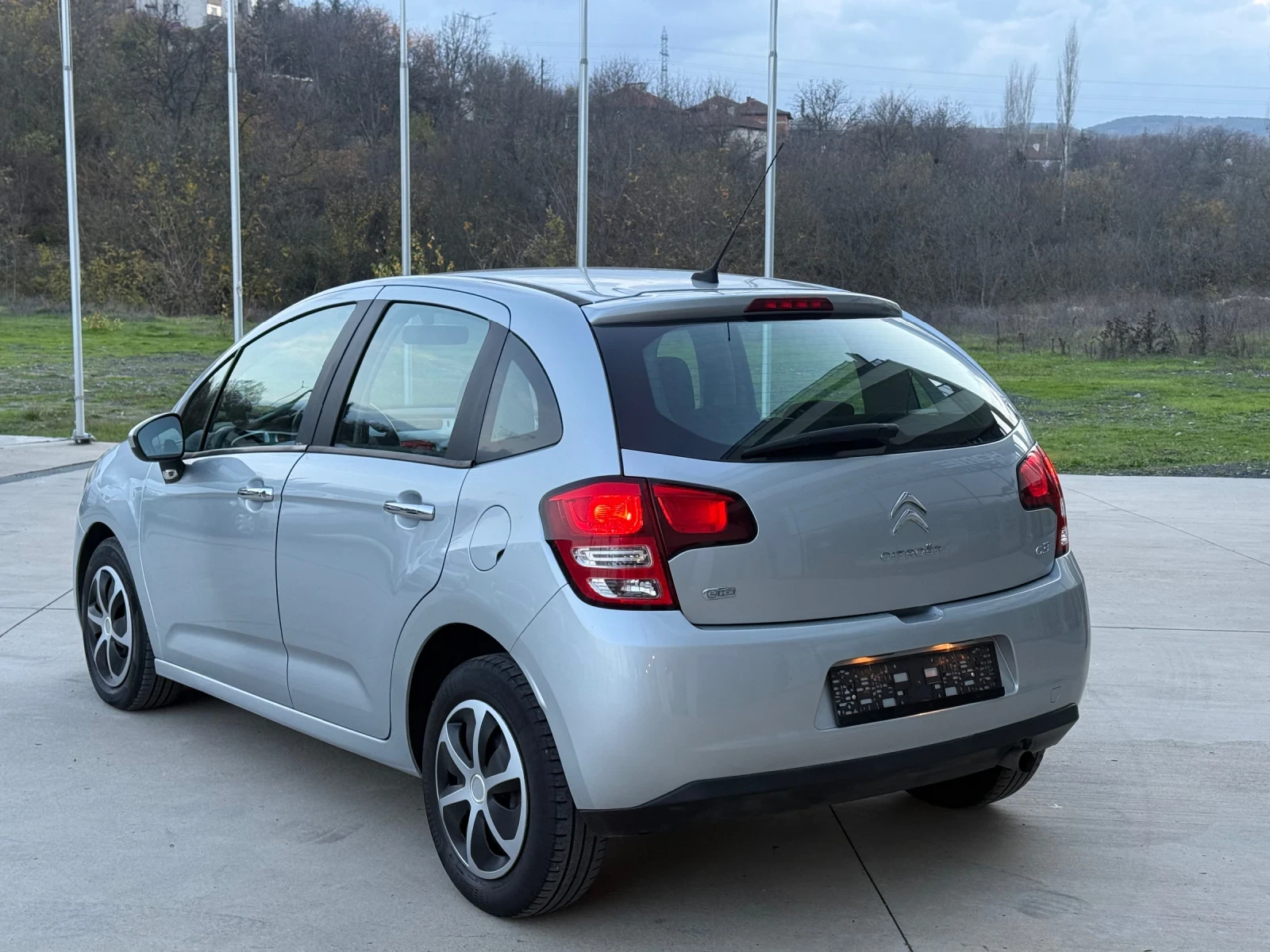 Citroen C3 1.6 E HD? ПОДГРЕВ/Климатик - изображение 4