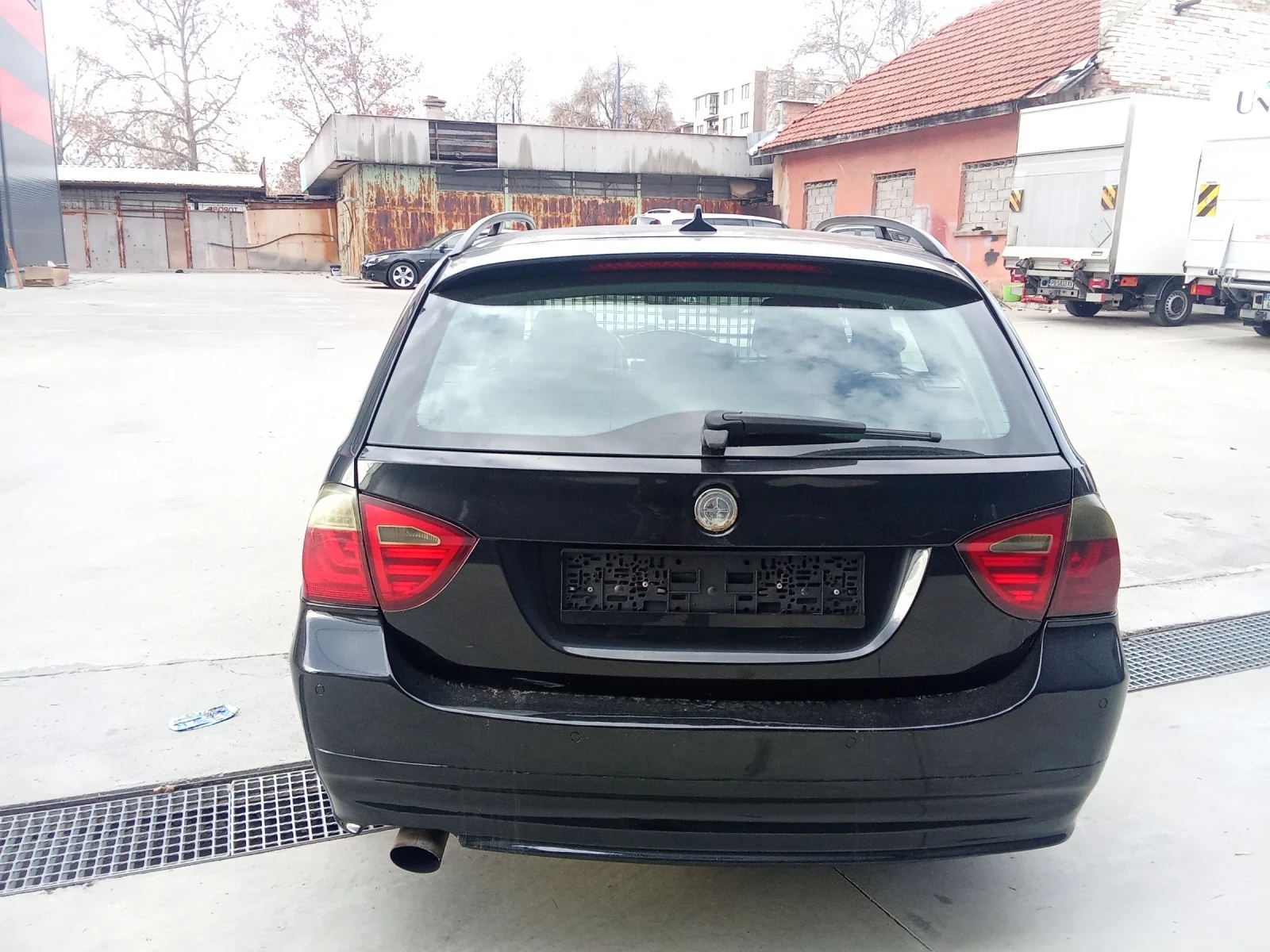 BMW 320 2.0д 163к.с. автоматик - изображение 5