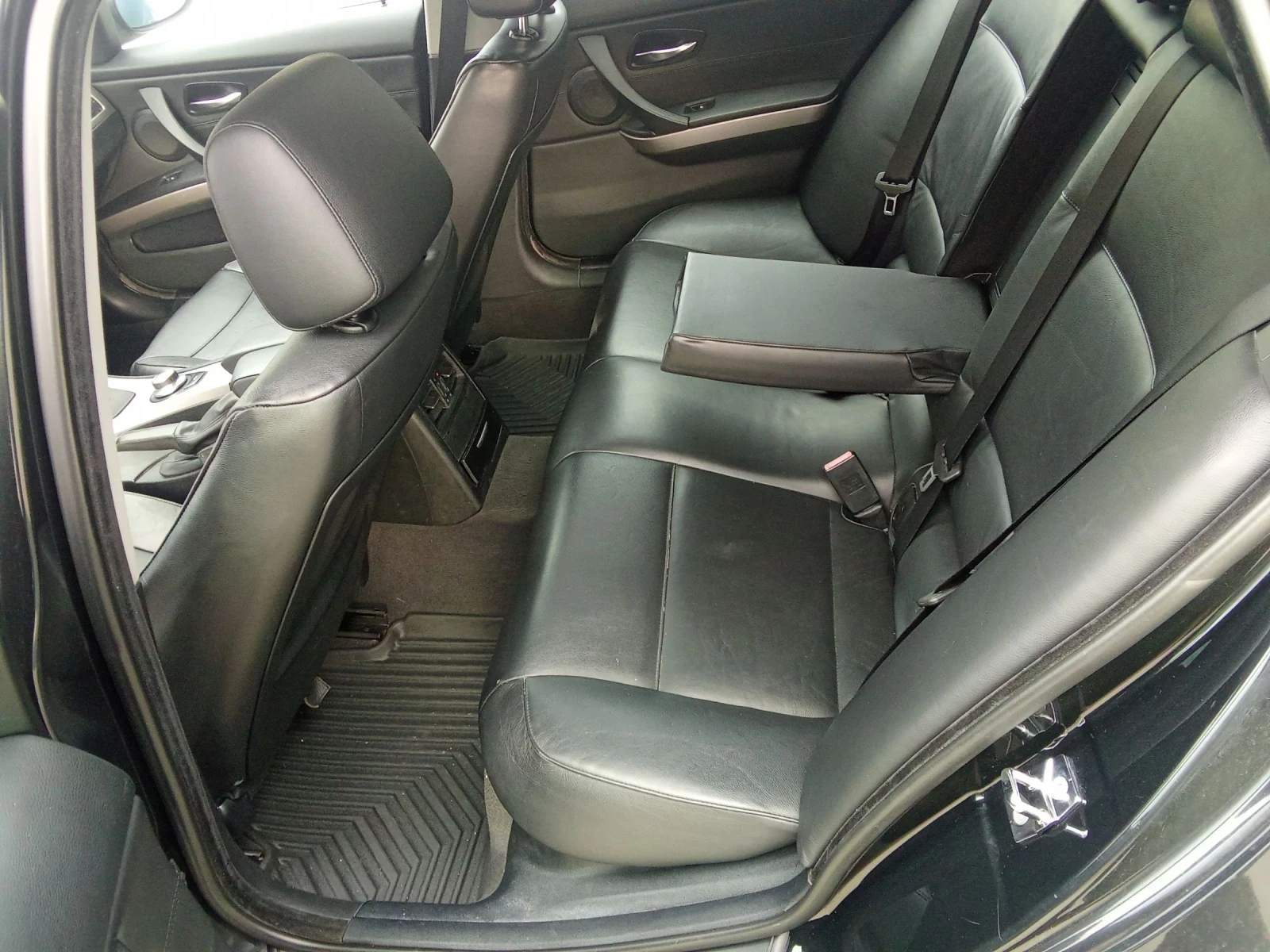 BMW 320 2.0д 163к.с. автоматик - изображение 9