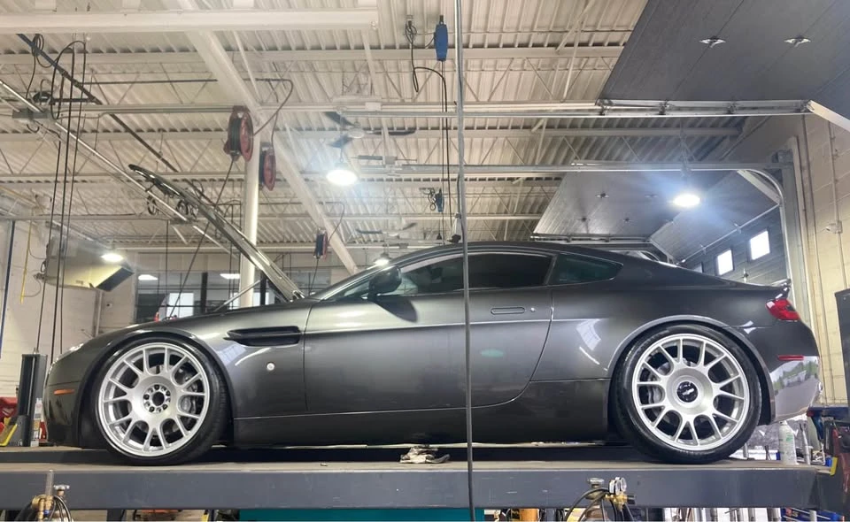 Aston Martin V8 Vantage CARFAX* ���������������* ��� ������������ ������*  | Mobile.bg � ����������� 6