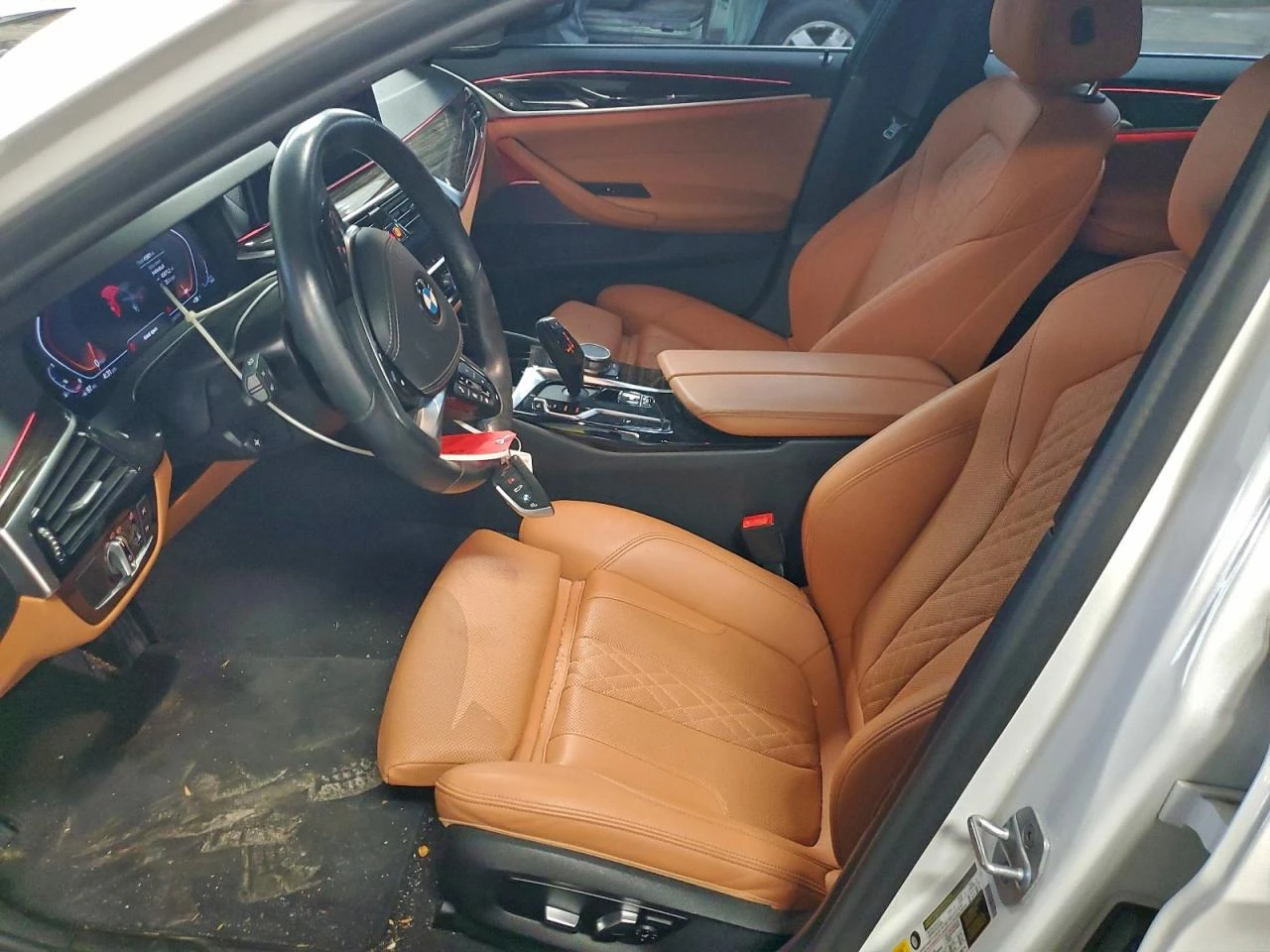 BMW 530 XDRIVE* AMBIENT* ПОДГРЕВИ* HARMAN KARDON - изображение 7