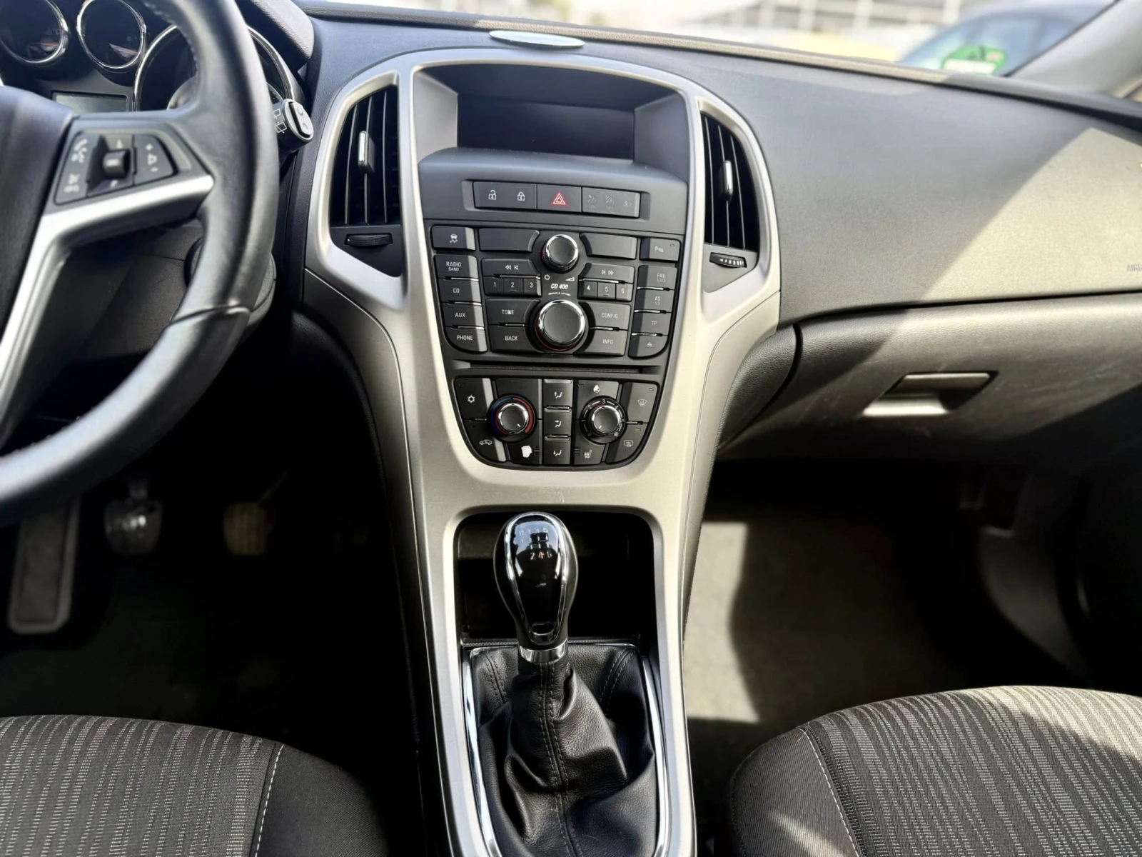 Opel Astra 1.4 6-�������� 143���.�� | Mobile.bg � ����������� 12