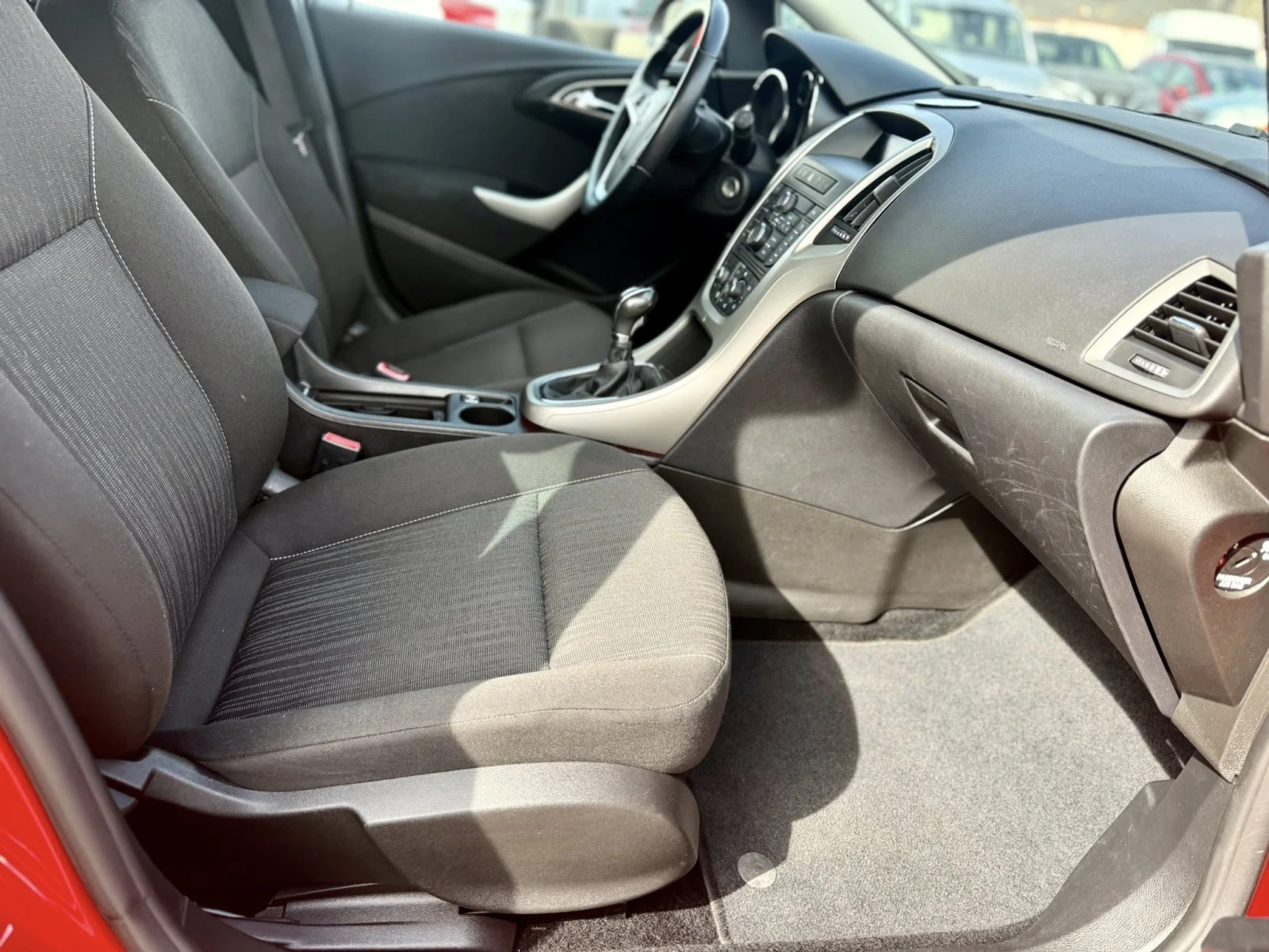 Opel Astra 1.4 6-�������� 143���.�� | Mobile.bg � ����������� 13