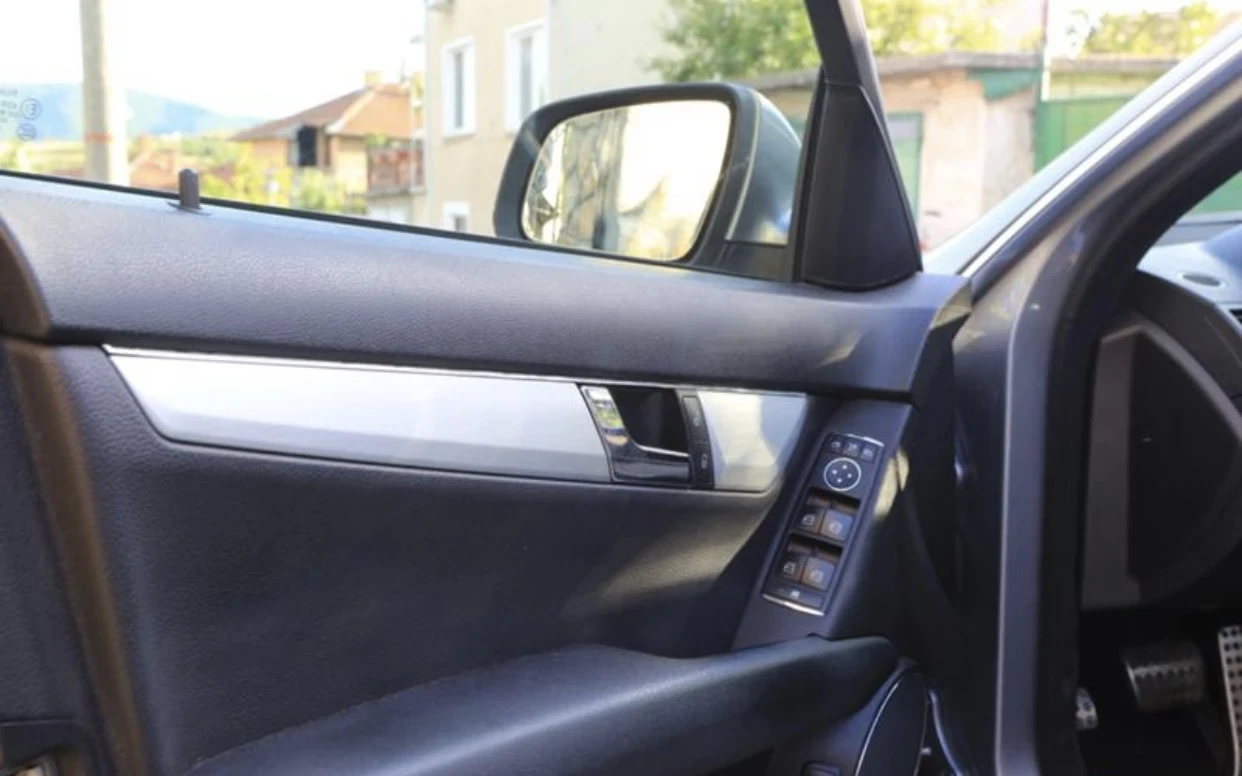 Mercedes-Benz C 220 W204 OM646 , снимка 10 - Автомобили и джипове - 53818079