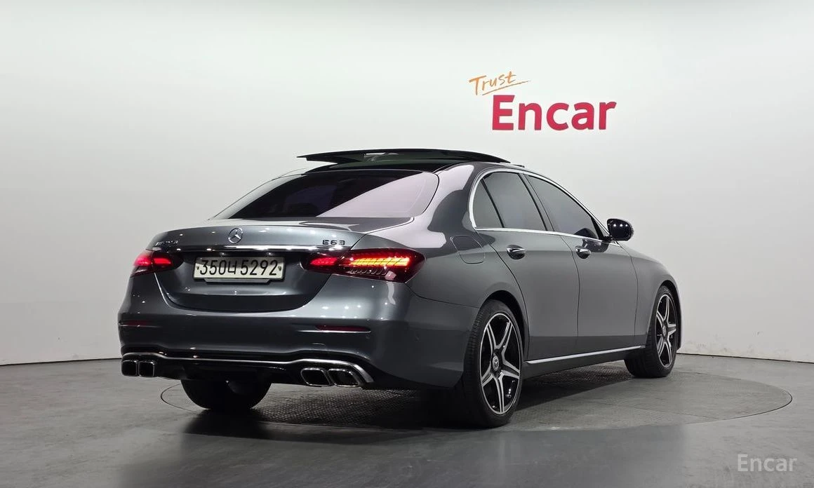 Mercedes-Benz E 300, снимка 2 - Автомобили и джипове - 53907640