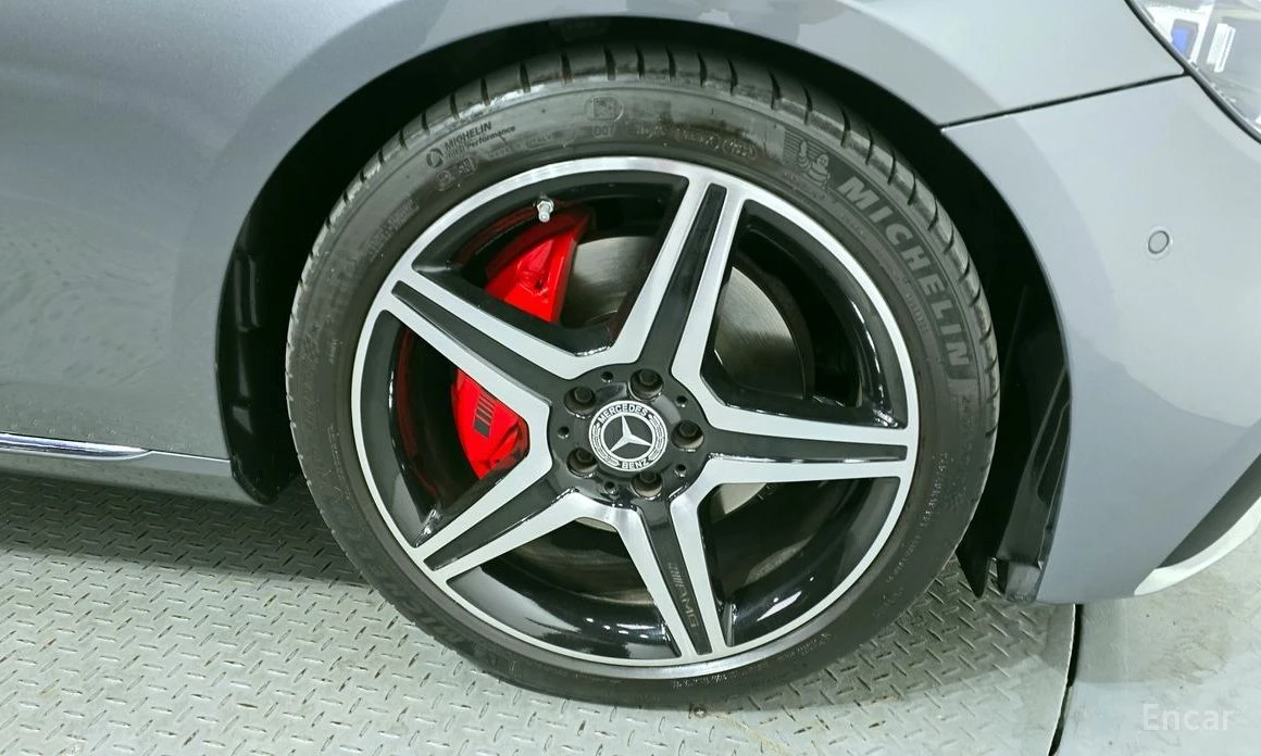 Mercedes-Benz E 300, снимка 5 - Автомобили и джипове - 53907640