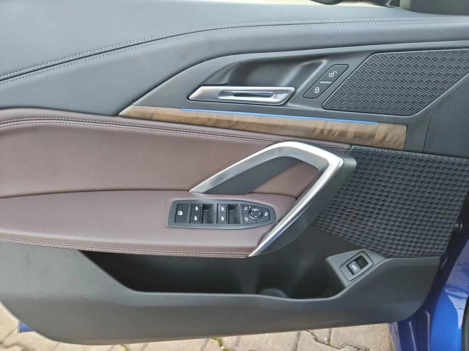 BMW iX1 30/xDRIVE/313HP/MSPORTHUD/PANO/360/19/227z | Mobile.bg � ����������� 14