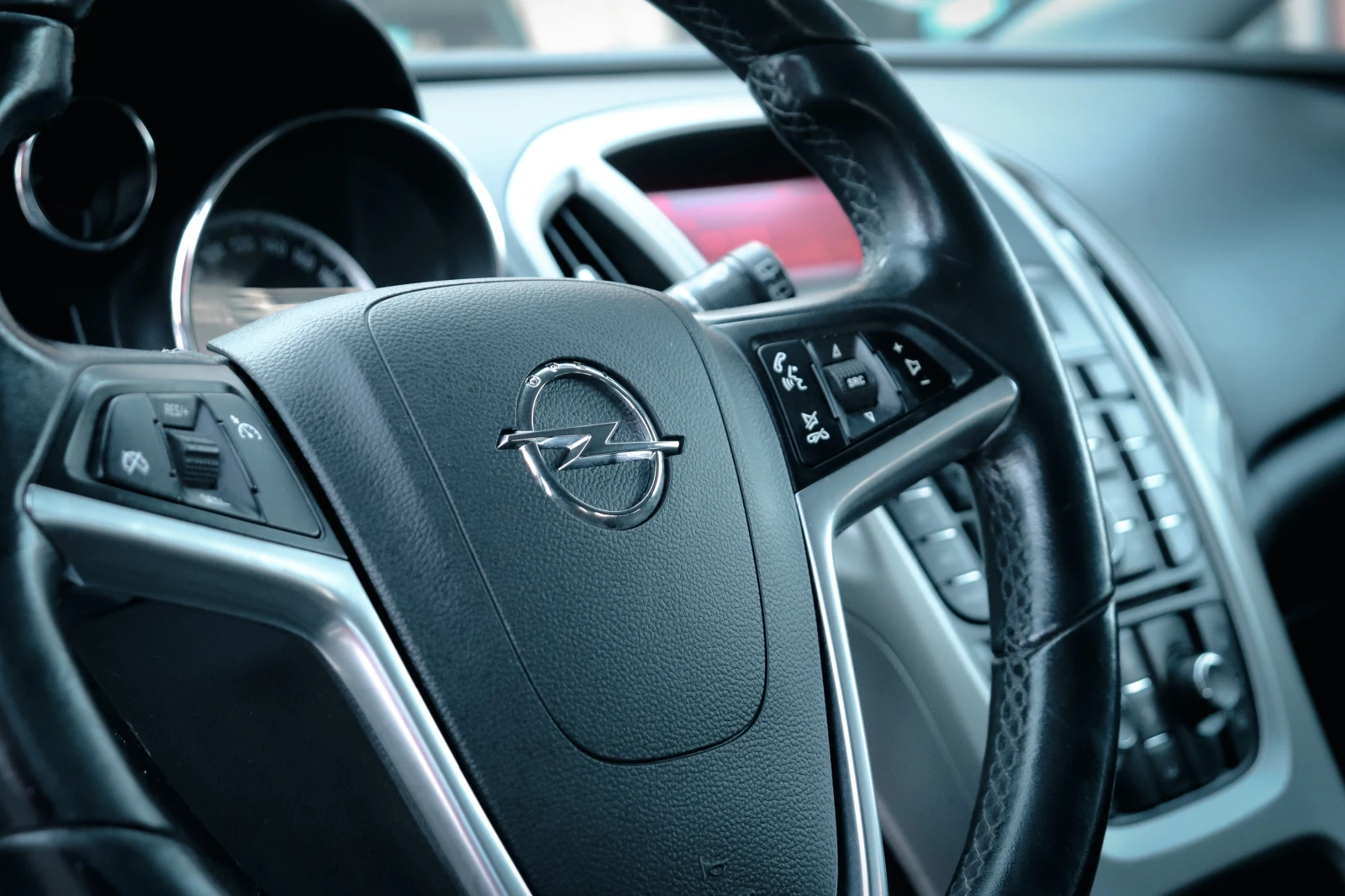 Opel Astra 1.7TDCI - 110к.с. ЕВРО 5А, снимка 8 - Автомобили и джипове - 54046078