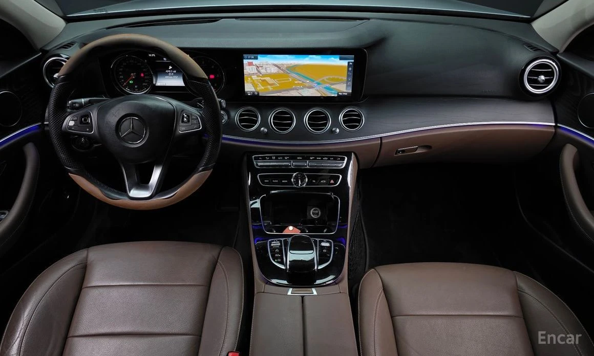 Mercedes-Benz E 220, снимка 7 - Автомобили и джипове - 54407878