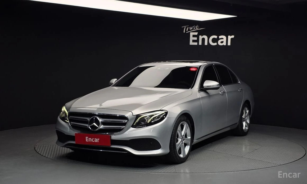 Mercedes-Benz E 220