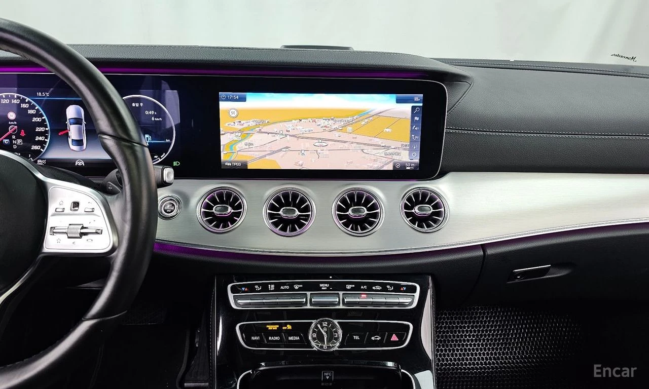 Mercedes-Benz CLS 400 d* 4MATIC* DISTRONIC* HEAD-UP* BURMESTER* SUNROOF*, снимка 9 - Автомобили и джипове - 54413815