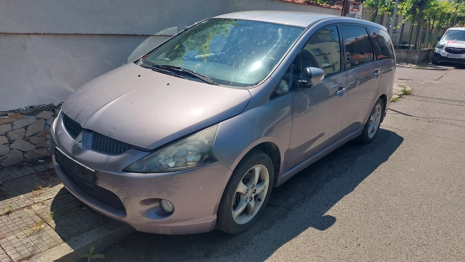 Mitsubishi Grandis Бензин, 7 места