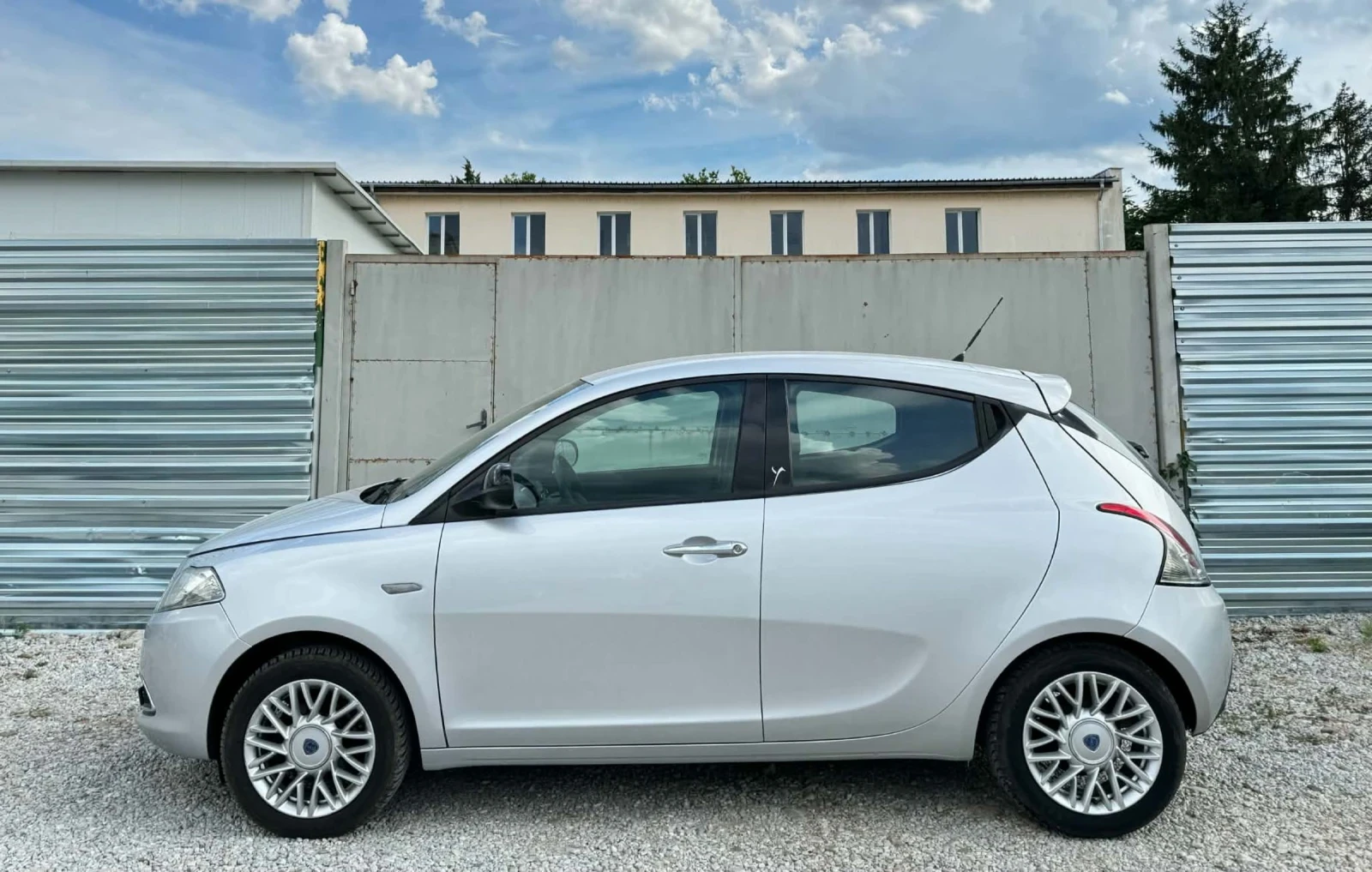 Lancia Ypsilon ГАЗ, снимка 5 - Автомобили и джипове - 55212202