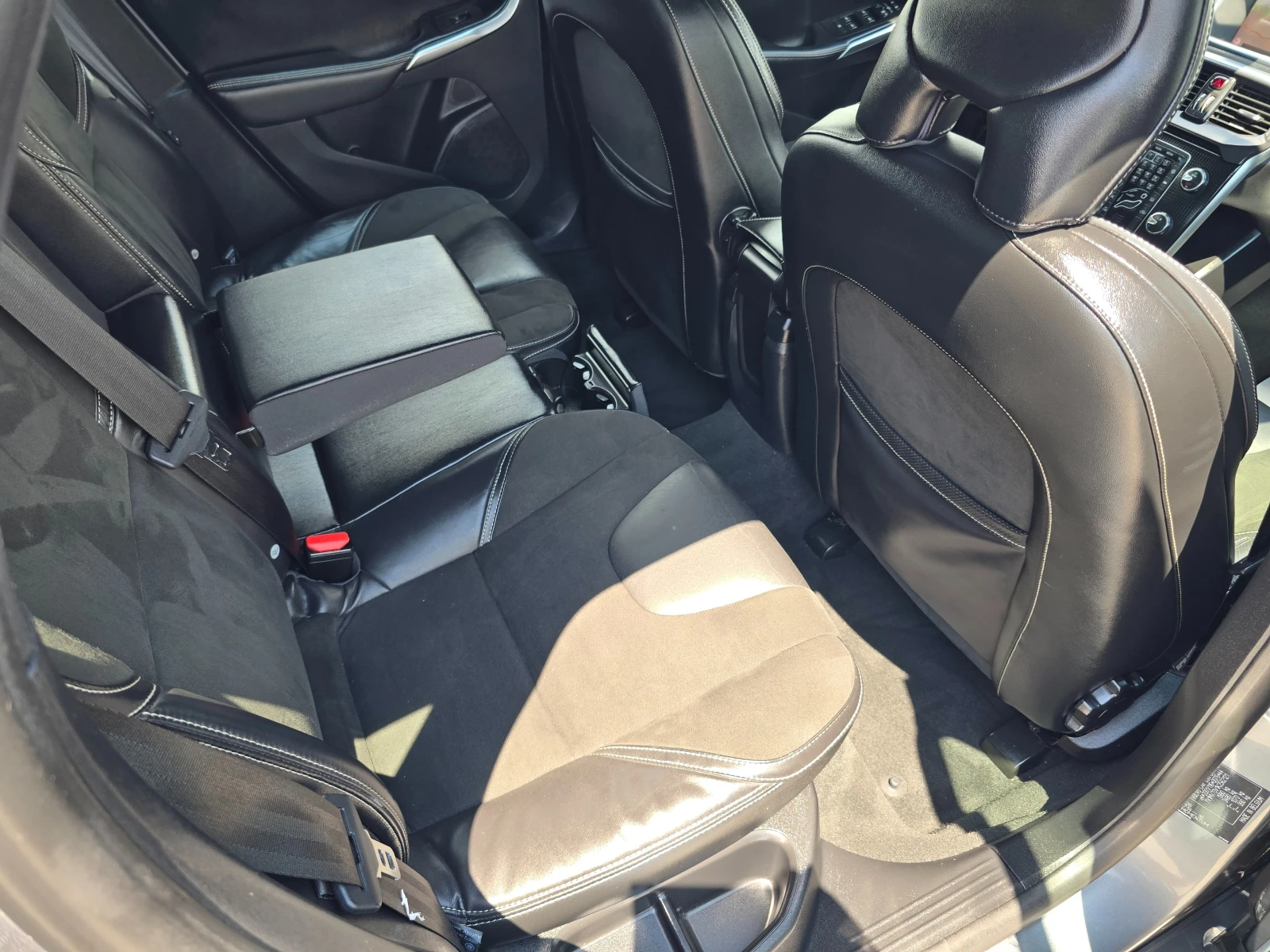 Volvo V40 2.0D-120K.C-R-DESIGN | Mobile.bg � ����������� 10