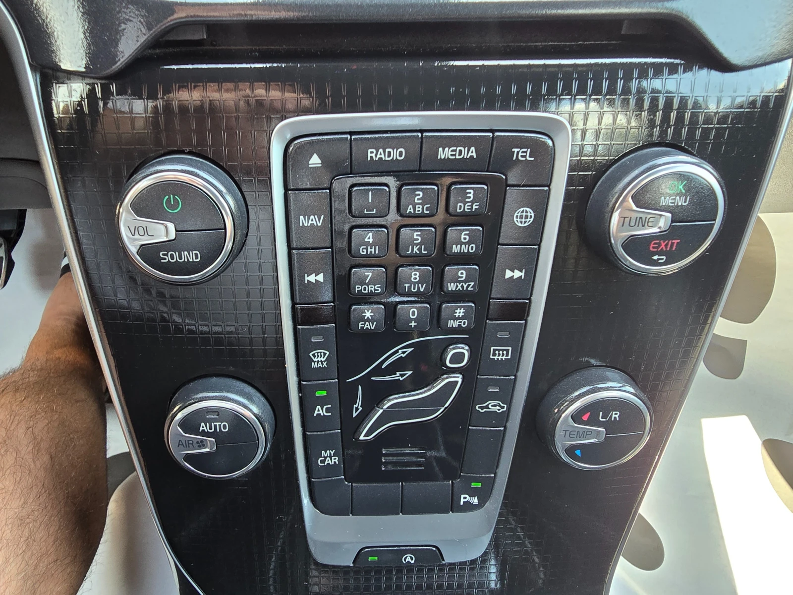 Volvo V40 2.0D-120K.C-R-DESIGN | Mobile.bg � ����������� 16