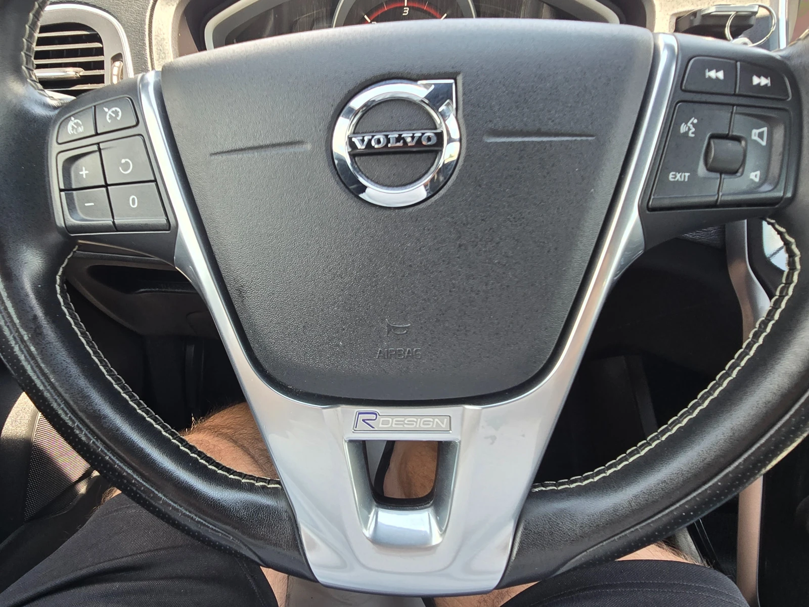 Volvo V40 2.0D-120K.C-R-DESIGN | Mobile.bg � ����������� 17