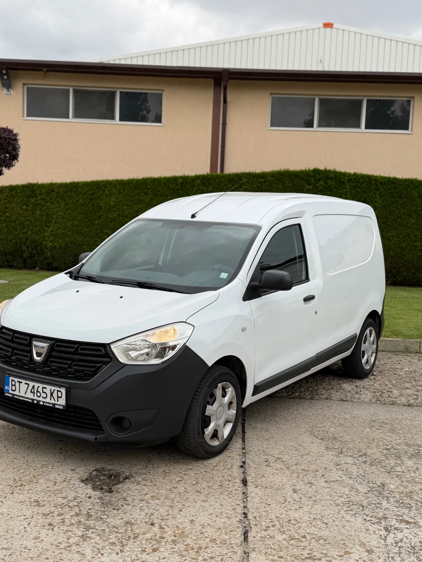 Dacia Dokker, снимка 2 - Автомобили и джипове - 55389359