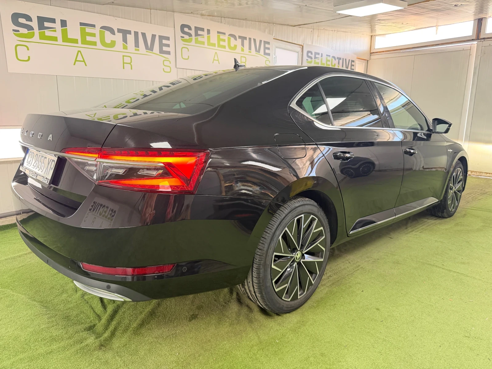 Skoda Superb * Закупен от България* Гаранция* Laurent&Klement 4, снимка 5 - Автомобили и джипове - 55778723