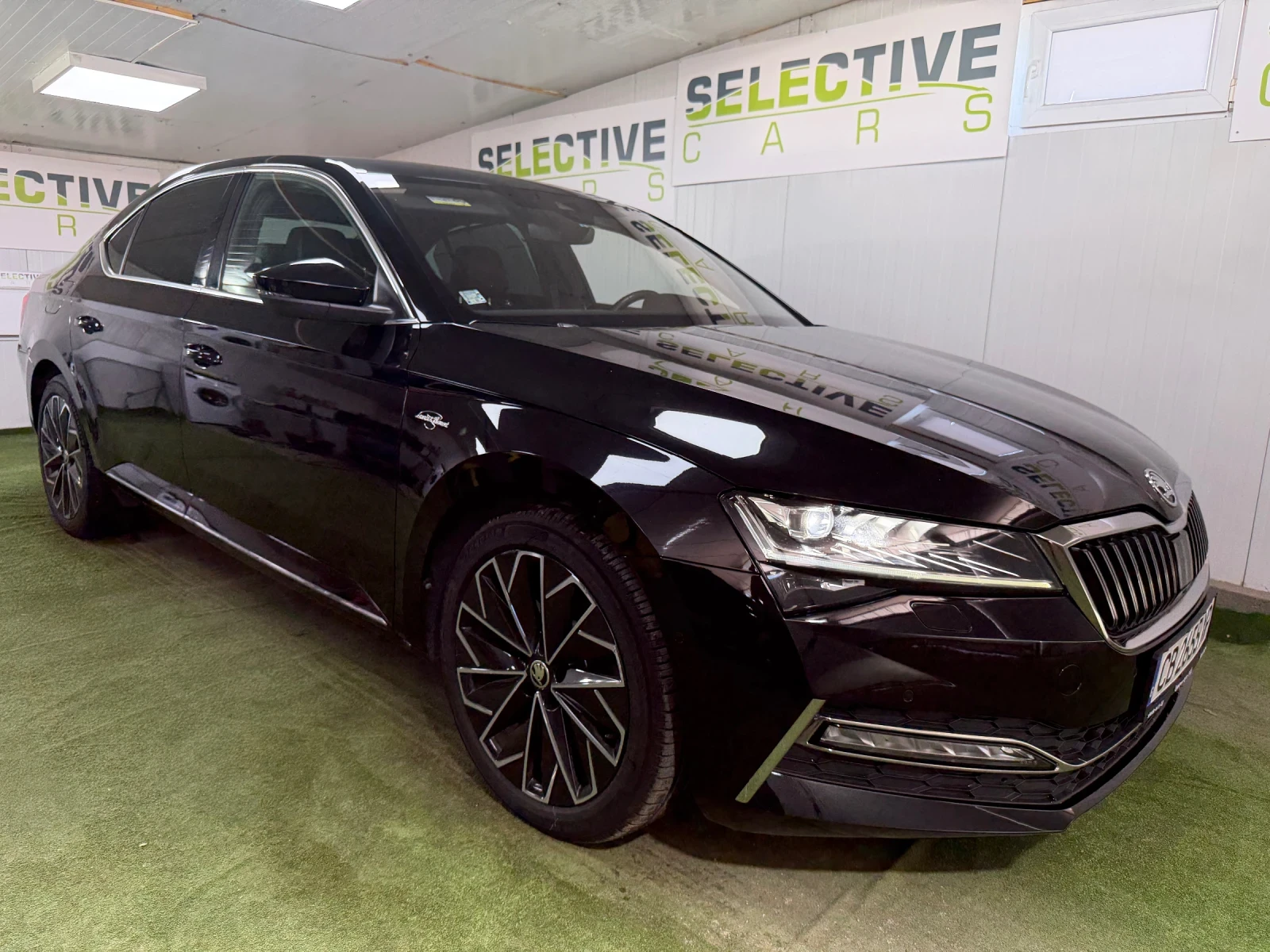 Skoda Superb * Закупен от България* Гаранция* Laurent&Klement 4, снимка 4 - Автомобили и джипове - 55778723
