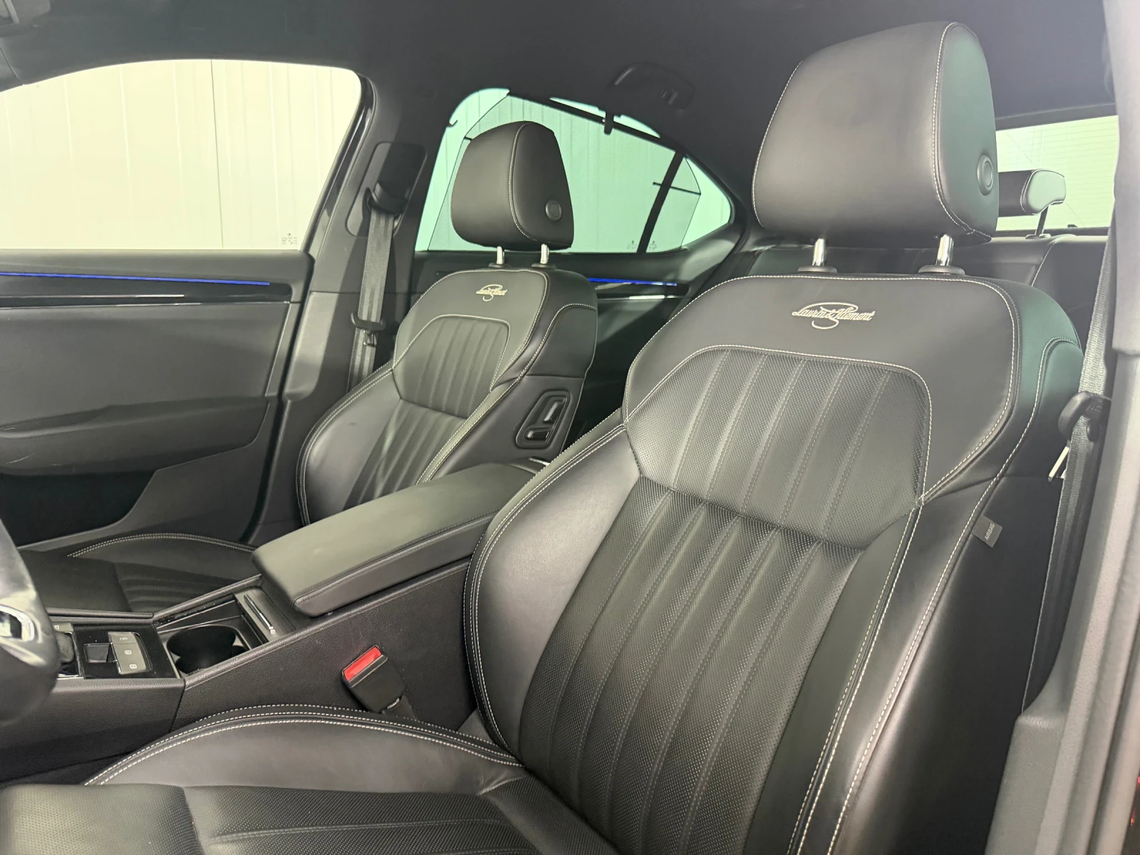 Skoda Superb * Закупен от България* Гаранция* Laurent&Klement 4, снимка 7 - Автомобили и джипове - 55778723