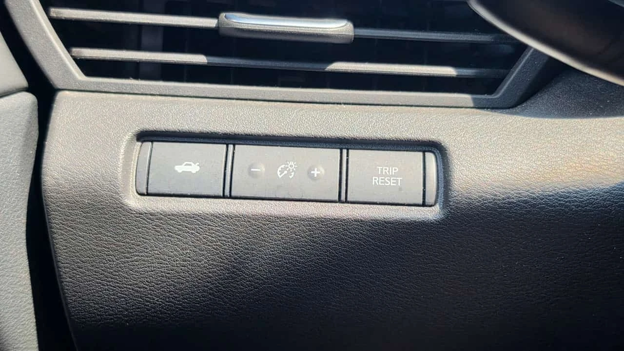 Nissan Altima / 2.5 SR Sedan / CARFAX / АВТОКРЕДИТ , снимка 15 - Автомобили и джипове - 55782304