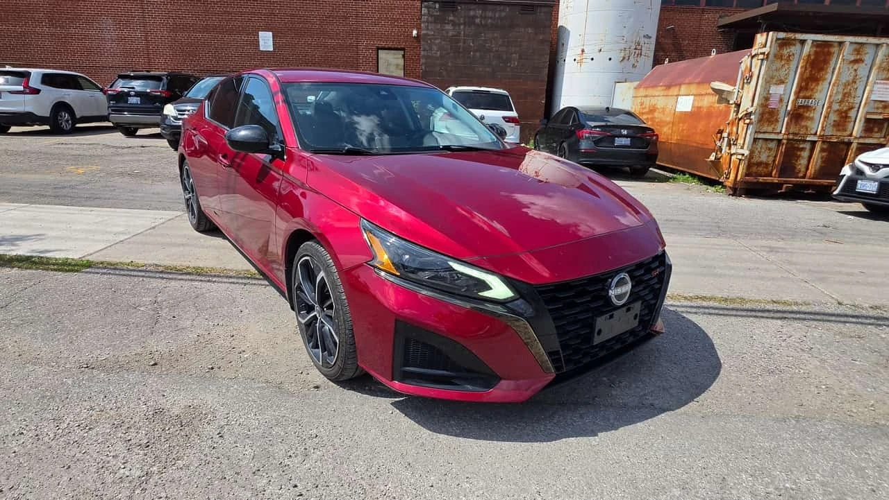 Nissan Altima / 2.5 SR Sedan / CARFAX / АВТОКРЕДИТ , снимка 13 - Автомобили и джипове - 55782304