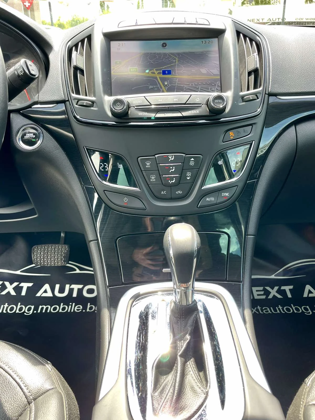 Opel Insignia 2.0D 163HP LANE ASSIST DIGITAL CAMERA KEYLESS, снимка 11 - Автомобили и джипове - 56163287