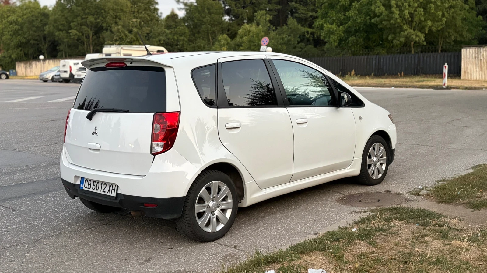Mitsubishi Colt, снимка 4 - Автомобили и джипове - 56230133