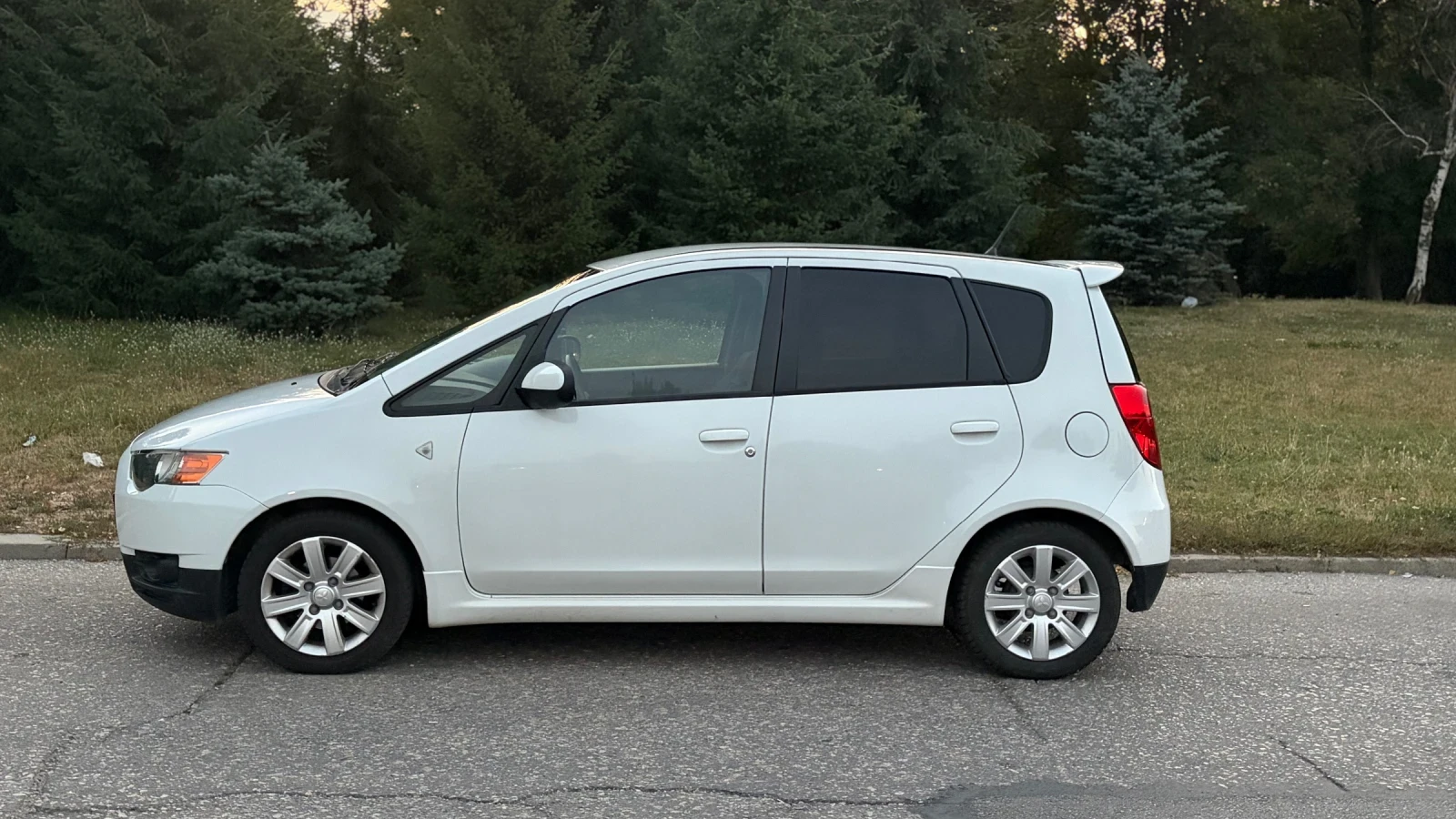Mitsubishi Colt, снимка 2 - Автомобили и джипове - 56230133
