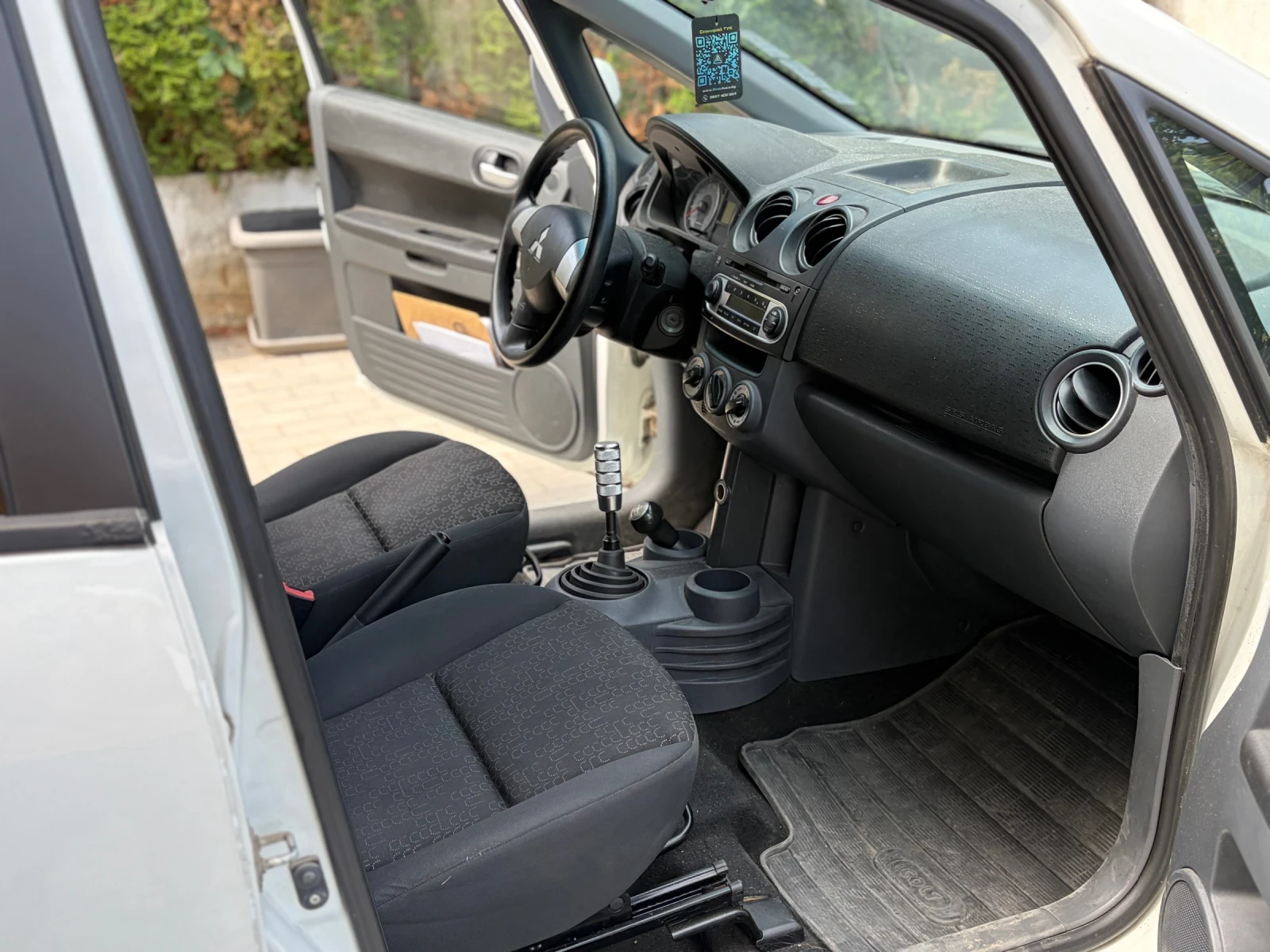 Mitsubishi Colt, снимка 8 - Автомобили и джипове - 56230133