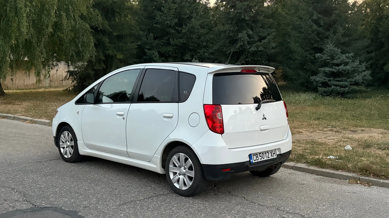 Mitsubishi Colt, снимка 3 - Автомобили и джипове - 56230133