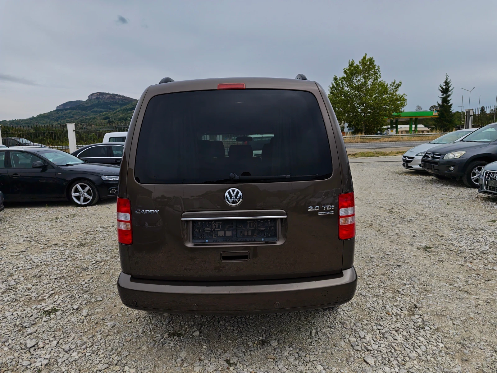 VW Caddy 2.0 дизел 4х4 Автомат, снимка 7 - Автомобили и джипове - 56230689
