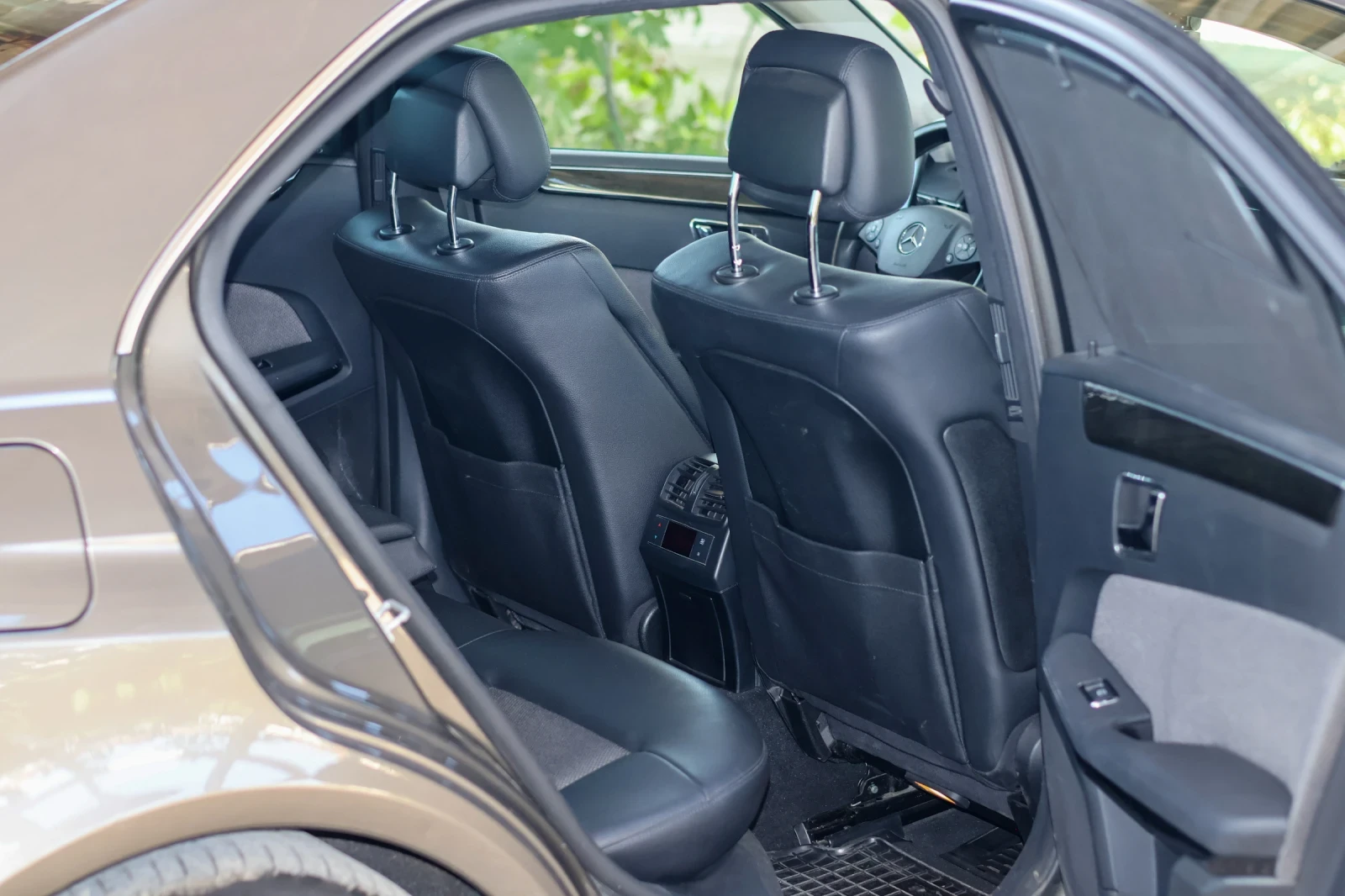 Mercedes-Benz E 350, снимка 9 - Автомобили и джипове - 56416769