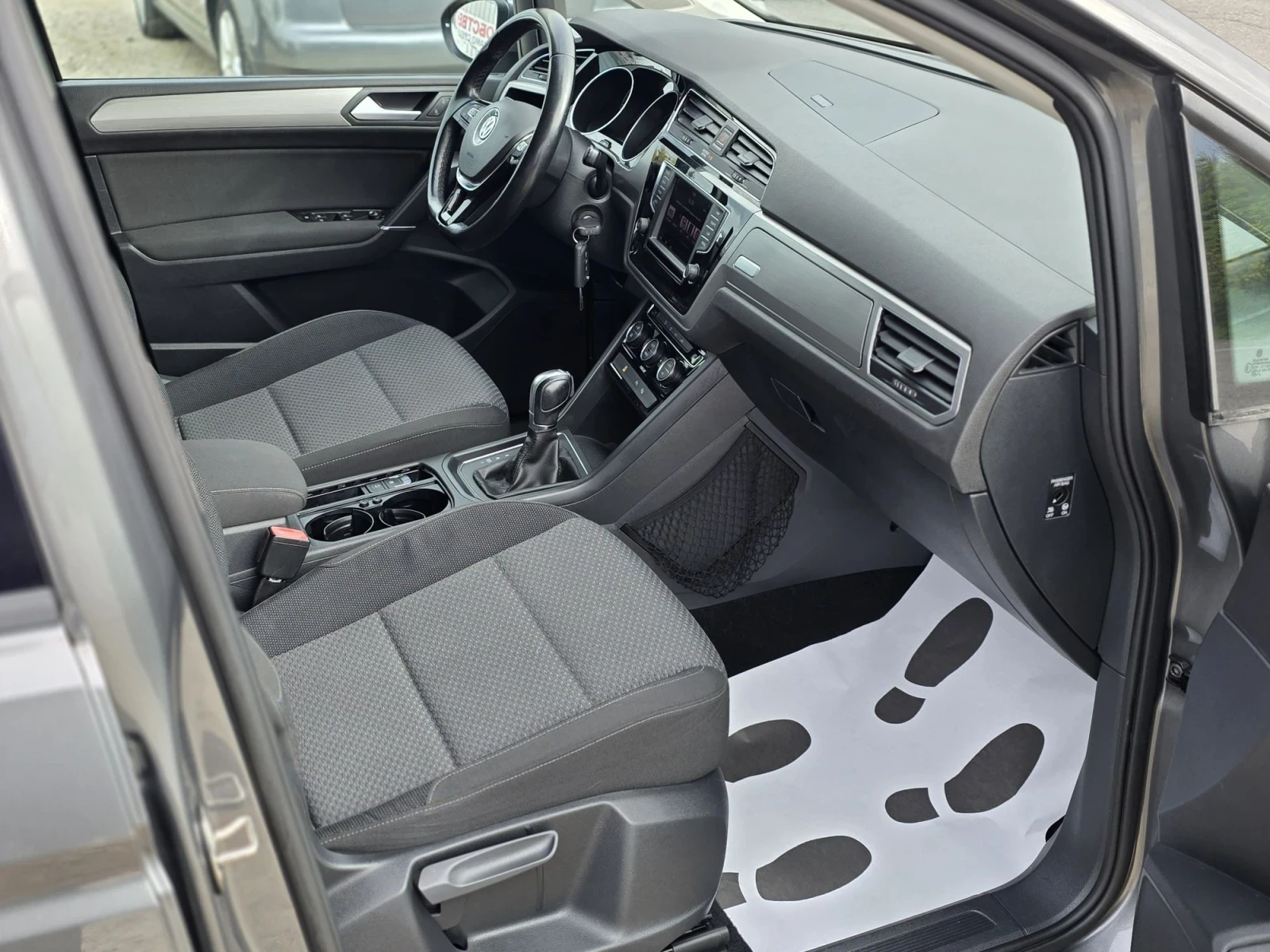 VW Touran 1.6tdi 110 k.c.  ��������� 7G | Mobile.bg � ����������� 12