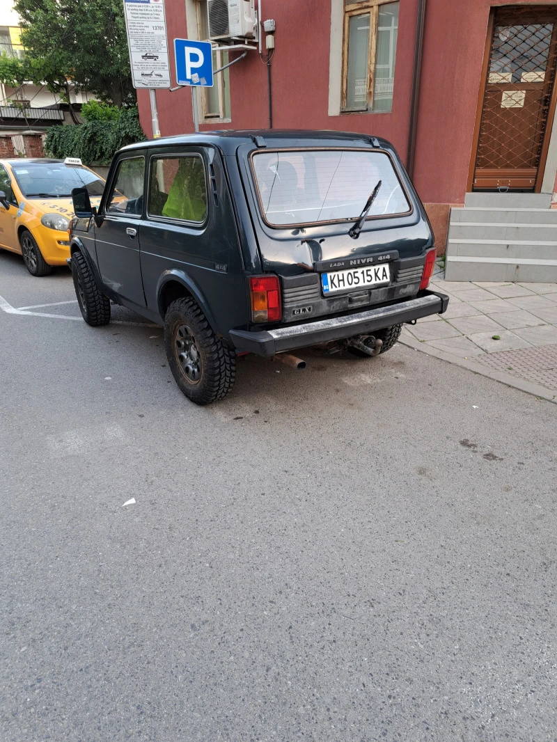 Lada Niva, снимка 15 - Автомобили и джипове - 47603322