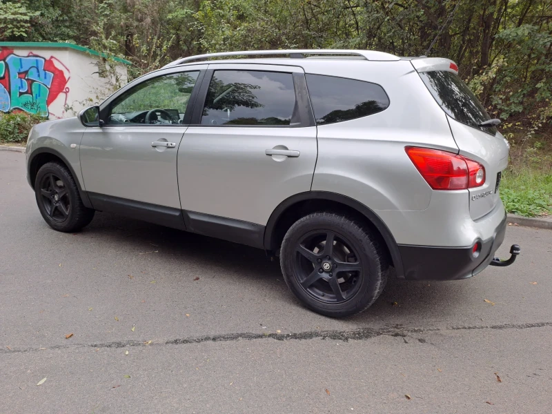 Nissan Qashqai 2.0i 7места Swiss , снимка 5 - Автомобили и джипове - 47310823