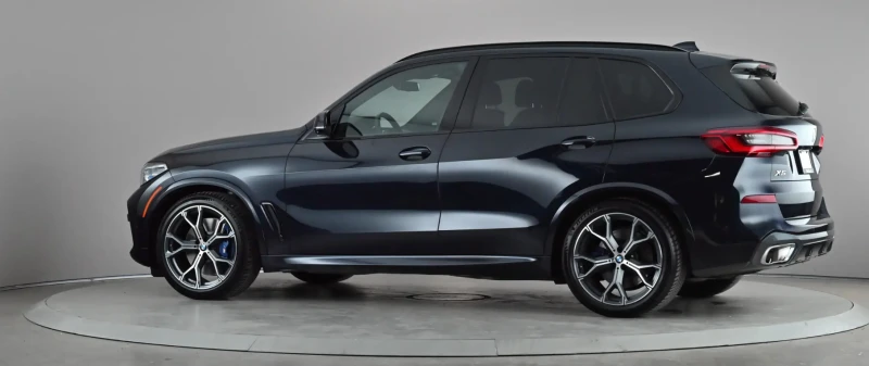 BMW X5 40i* M-Pack* Laser* H&K* 360* Пано* 6+ 1, снимка 3 - Автомобили и джипове - 52631859