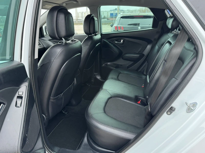 Hyundai IX35 1.7CRDI, снимка 8 - Автомобили и джипове - 53391085