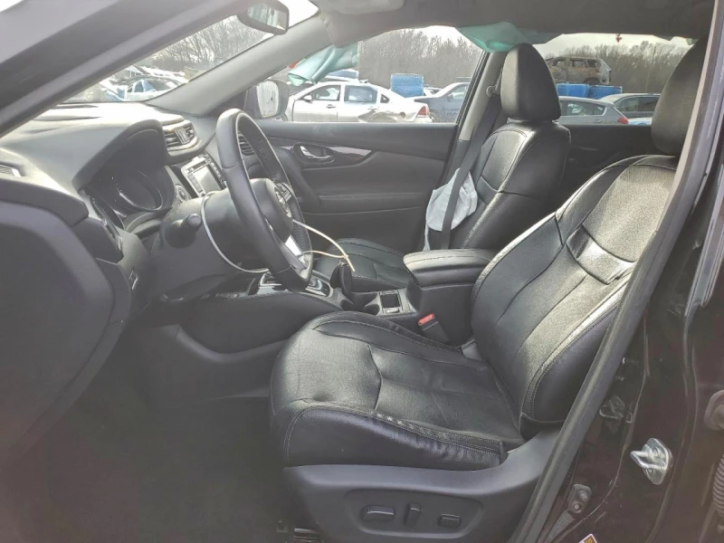 Nissan Rogue 2.5l S, снимка 7 - Автомобили и джипове - 53456628