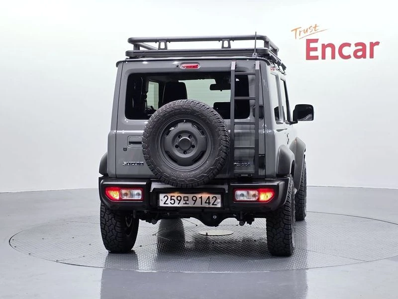 Suzuki Jimny 1.5 Automatic, снимка 4 - Автомобили и джипове - 55775529