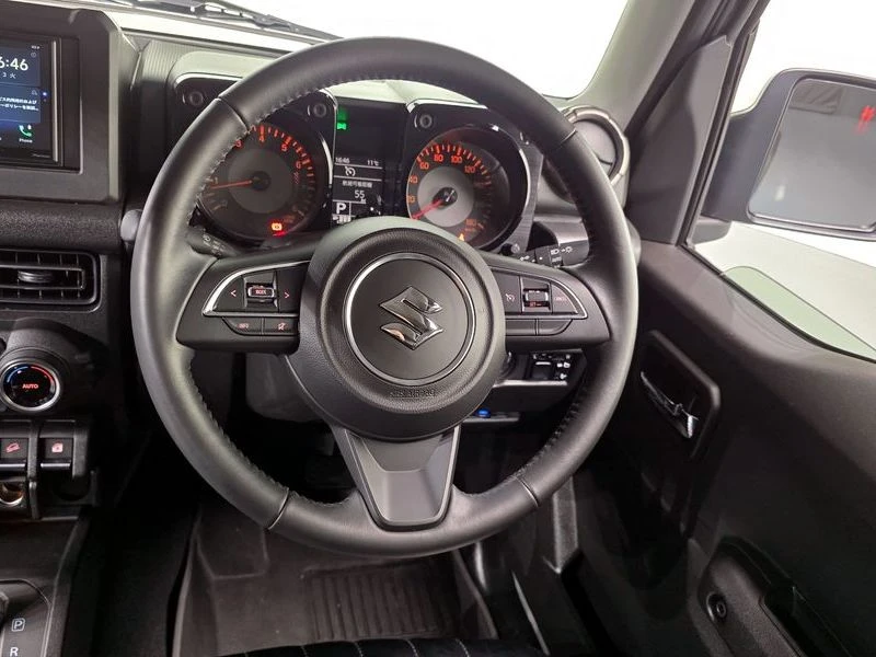 Suzuki Jimny 1.5 Automatic, снимка 13 - Автомобили и джипове - 55775529