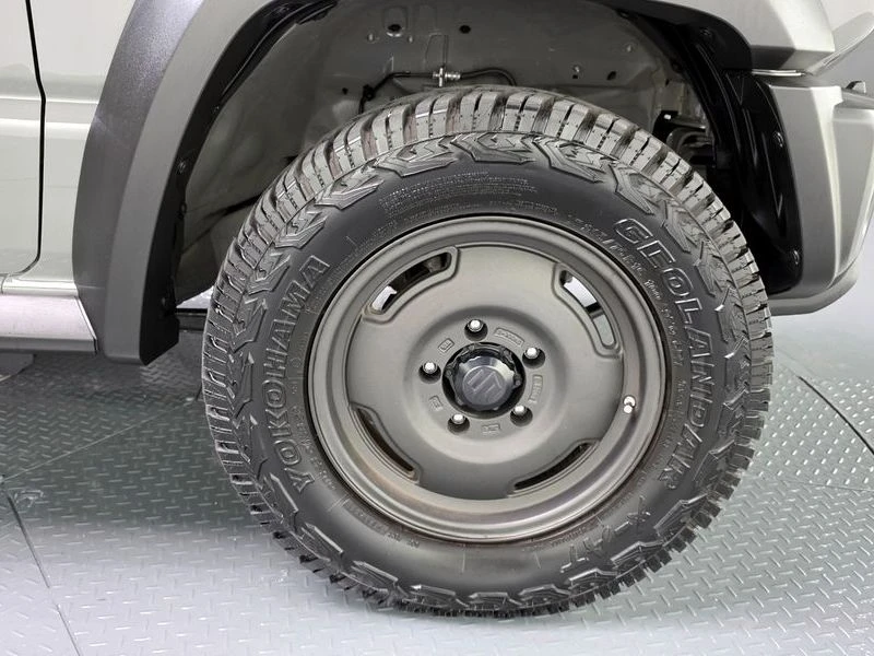 Suzuki Jimny 1.5 Automatic, снимка 5 - Автомобили и джипове - 55775529