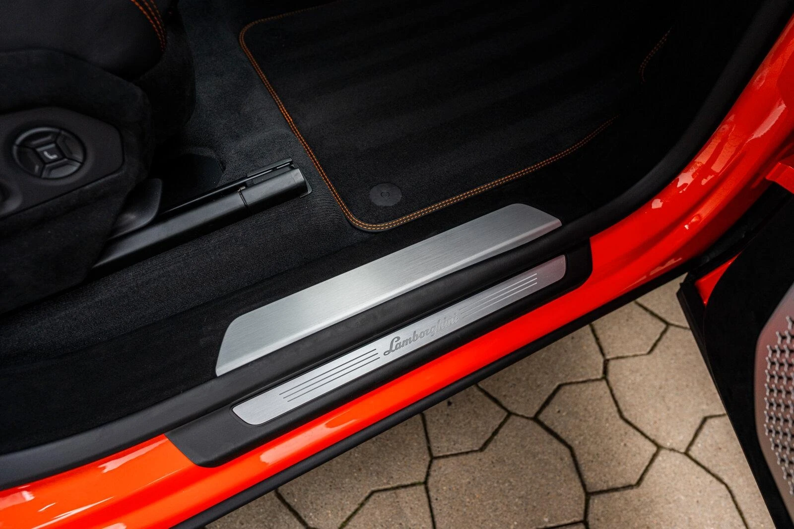 Lamborghini Urus PERFORMANTE/CERAMIC/FULL CARBON/B&O/PANO/HEAD UP/ | Mobile.bg   16