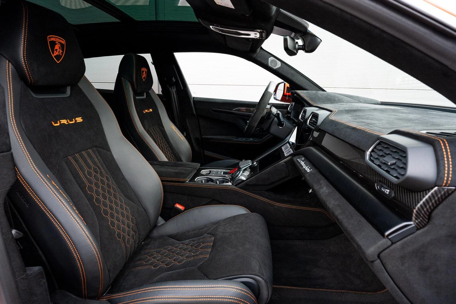 Lamborghini Urus PERFORMANTE/CERAMIC/FULL CARBON/B&O/PANO/HEAD UP/ | Mobile.bg   15