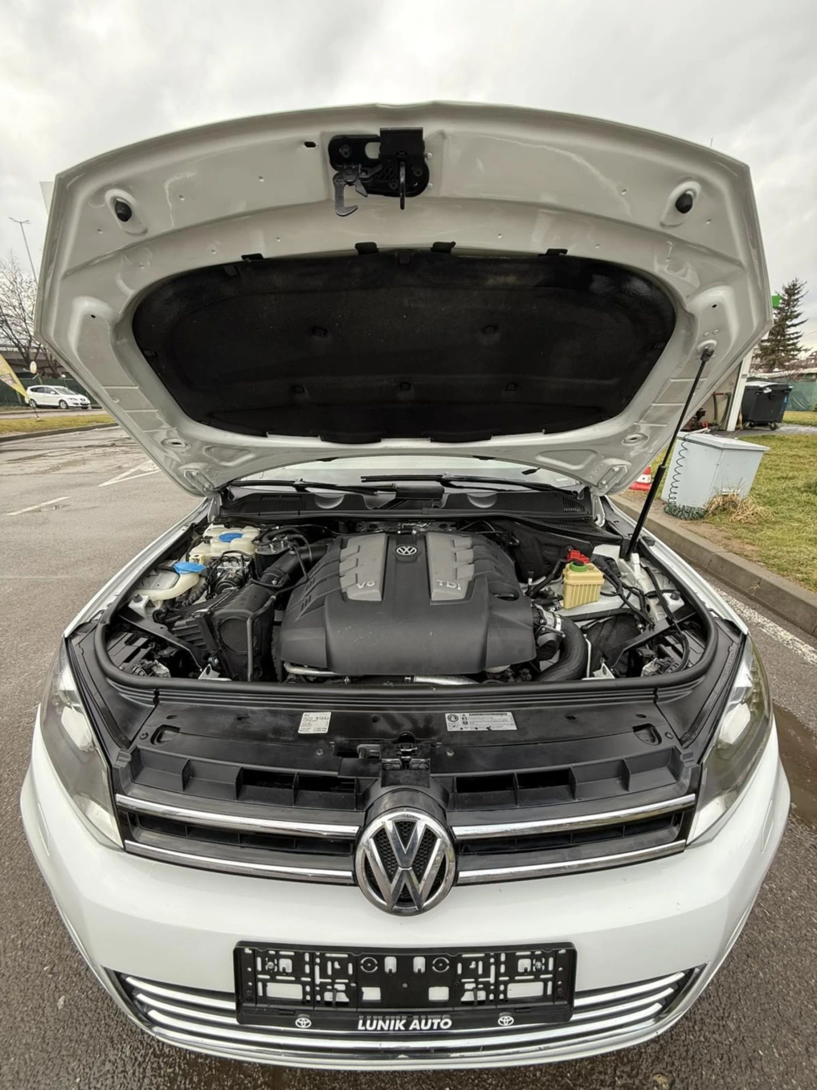 VW Touareg 3.0 DIESEL 245 �.� FACE LIFT | Mobile.bg � ����������� 14