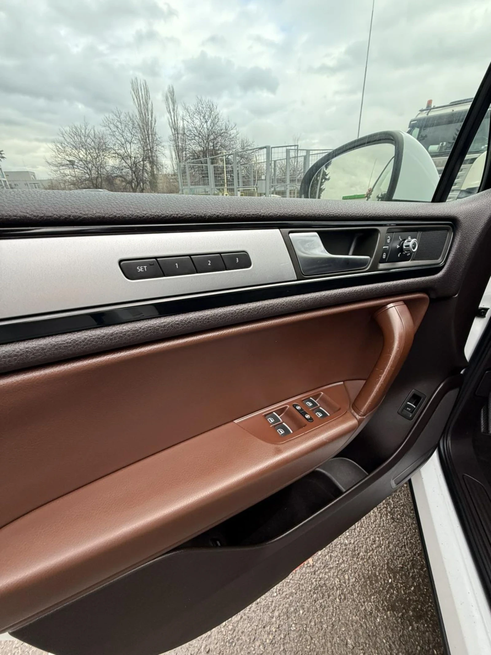 VW Touareg 3.0 DIESEL 245 к.с FACE LIFT - изображение 7